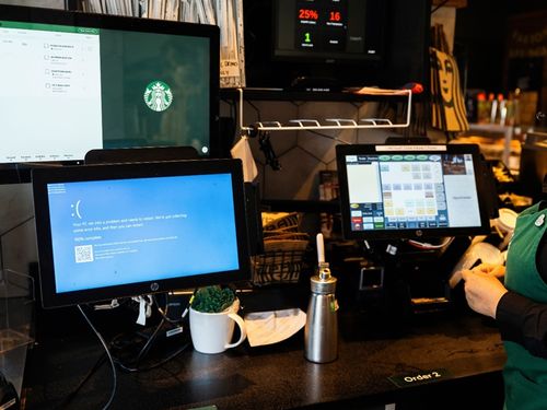 例行更新引爆全球危机 通讯技术开发中的蝴蝶效应